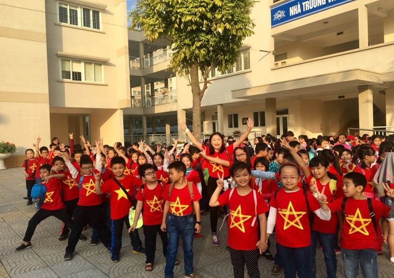 Hoạt động tham quan ngoại khóa trường tiểu học Đô Thị Việt Hưng năm học 2016 - 2017